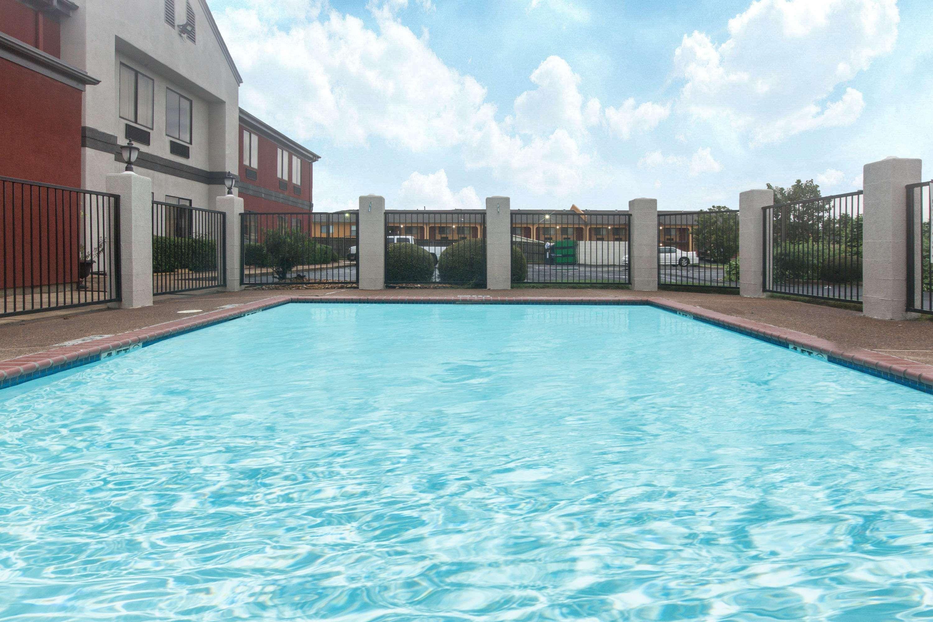 Super 8 By Wyndham Southaven Exterior foto